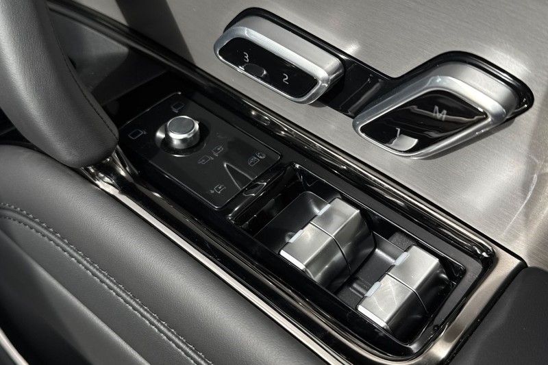  LAND ROVER RANGE ROVER SPORT 3.0 D300 Dynamic SE 5dr Auto 5165023