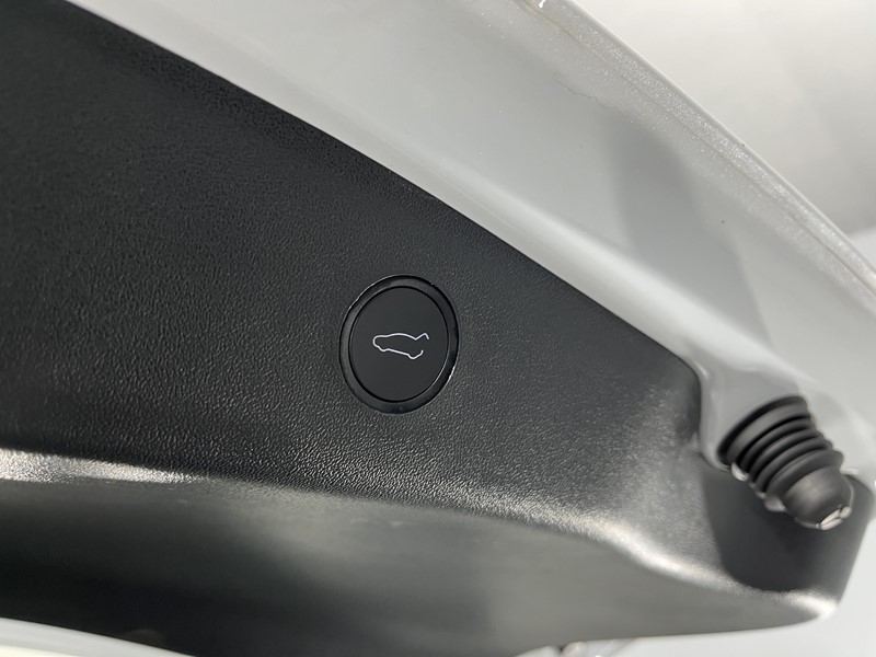 2023 (73) TESLA MODEL 3 Long Range RWD 4dr Auto 5831298