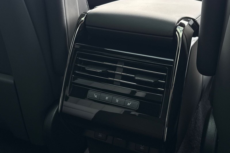  LAND ROVER RANGE ROVER SPORT 3.0 D300 Dynamic SE 5dr Auto 5165018