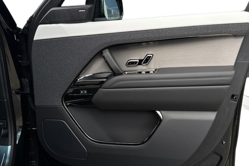  LAND ROVER RANGE ROVER SPORT 3.0 D300 Dynamic SE 5dr Auto 5165022