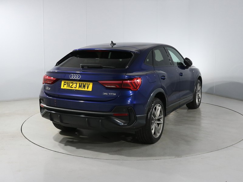 2023 (23) AUDI Q3 35 TFSI Black Edition 5dr S Tronic 5814832