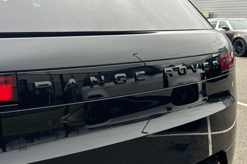 LAND ROVER RANGE ROVER SPORT 3.0 D300 Dynamic SE 5dr Auto 5899215