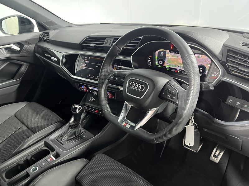 2023 (23) AUDI Q3 35 TFSI Black Edition 5dr S Tronic 5814793