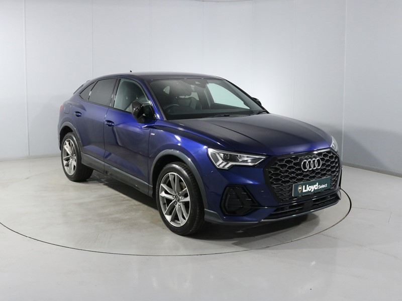 2023 (23) AUDI Q3 35 TFSI Black Edition 5dr S Tronic