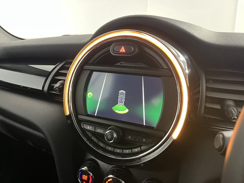 2018 (18) MINI CONVERTIBLE 1.5 Cooper II 2dr 5812537