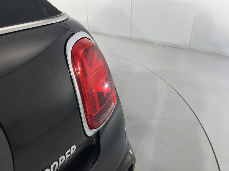 2018 (18) MINI CONVERTIBLE 1.5 Cooper II 2dr 5812558