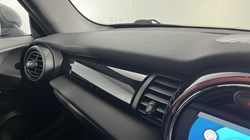 2018 (18) MINI CONVERTIBLE 1.5 Cooper II 2dr 5812545