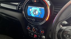 2018 (18) MINI CONVERTIBLE 1.5 Cooper II 2dr 5812528