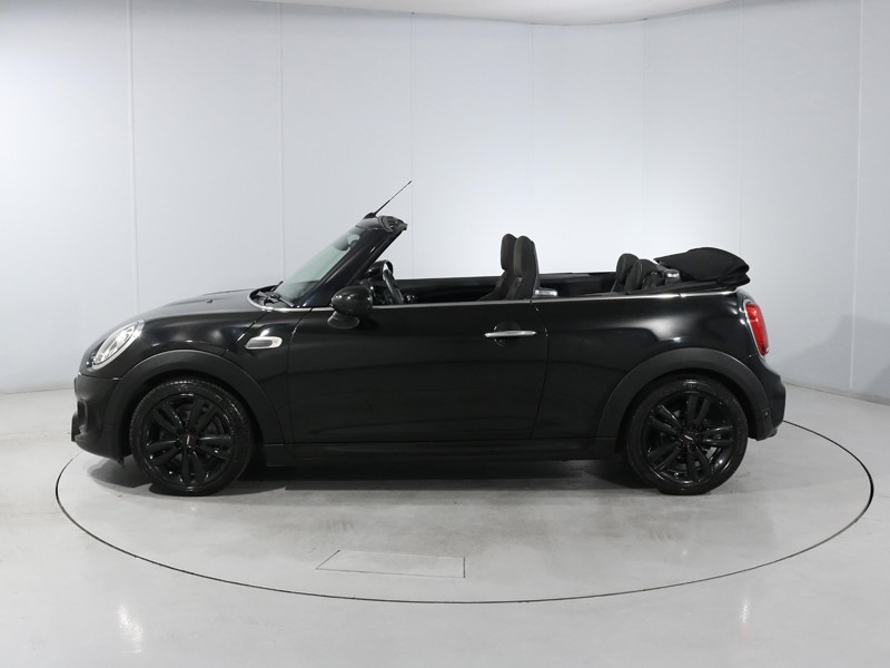 2018 (18) MINI CONVERTIBLE 1.5 Cooper II 2dr 5812561