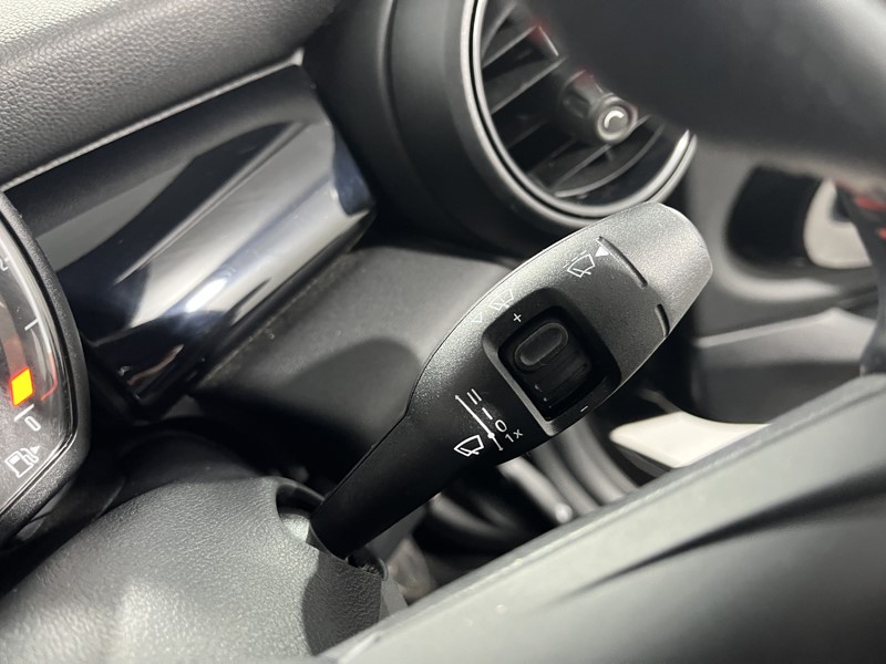 2018 (18) MINI CONVERTIBLE 1.5 Cooper II 2dr 5812544