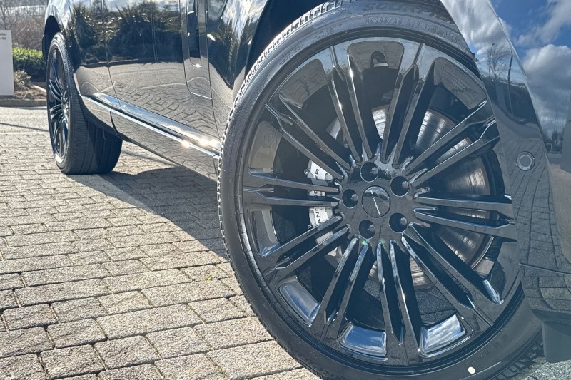  LAND ROVER RANGE ROVER 3.0 D300 HSE 4dr Auto 5160781