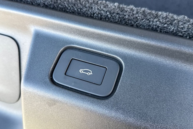  LAND ROVER RANGE ROVER 3.0 D300 HSE 4dr Auto 5160777