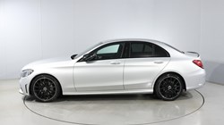 2021 (21) MERCEDES-BENZ C CLASS C220d AMG Line Night Edition Premium 4dr 9G-Tronic 5840690