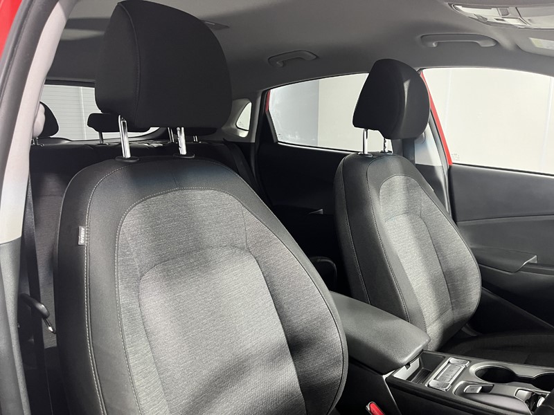 2021 (71) HYUNDAI KONA 150kW Premium 64kWh 5dr Auto 5884359