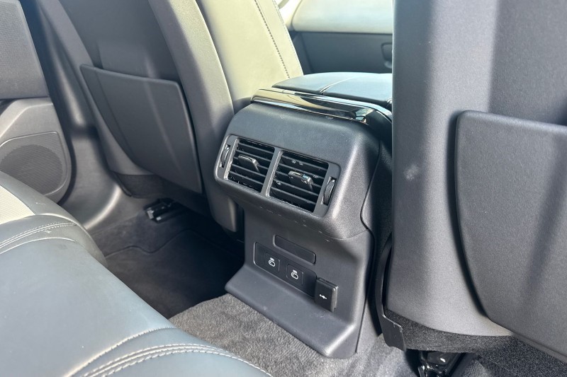 2025 (25) LAND ROVER RANGE ROVER VELAR 2.0 D200 MHEV Autobiography 5dr Auto [Revised] 4530223