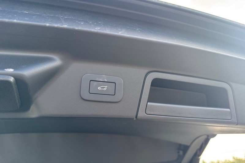 2025 (25) LAND ROVER RANGE ROVER VELAR 2.0 D200 MHEV Autobiography 5dr Auto [Revised] 4530245