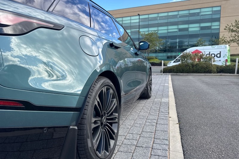 2025 (25) LAND ROVER RANGE ROVER VELAR 2.0 D200 MHEV Autobiography 5dr Auto [Revised] 4530253