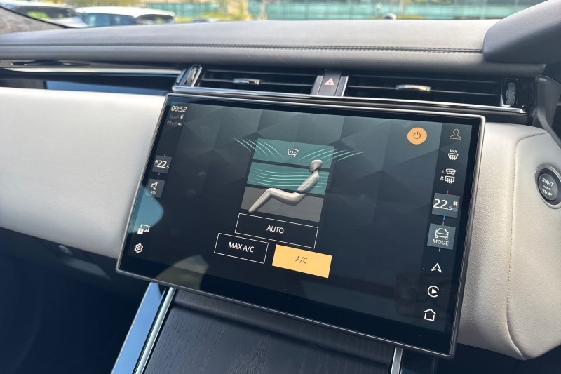 2025 (25) LAND ROVER RANGE ROVER VELAR 2.0 D200 MHEV Autobiography 5dr Auto [Revised] 4530237