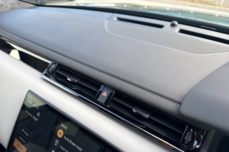 2025 (25) LAND ROVER RANGE ROVER VELAR 2.0 D200 MHEV Autobiography 5dr Auto [Revised] 4530240