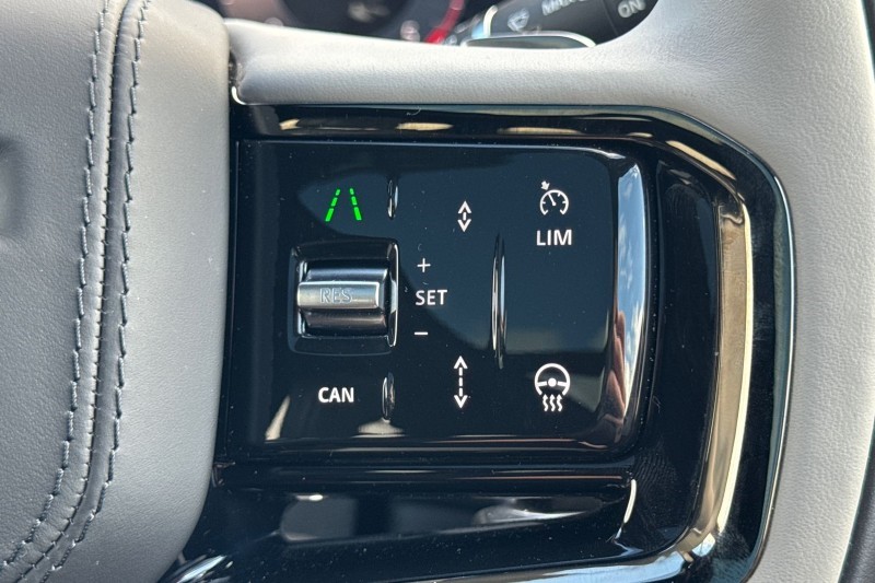 2025 (25) LAND ROVER RANGE ROVER VELAR 2.0 D200 MHEV Autobiography 5dr Auto [Revised] 4530234