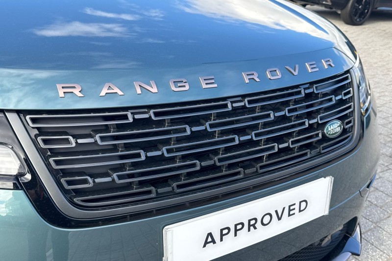 2025 (25) LAND ROVER RANGE ROVER VELAR 2.0 D200 MHEV Autobiography 5dr Auto [Revised] 4530248