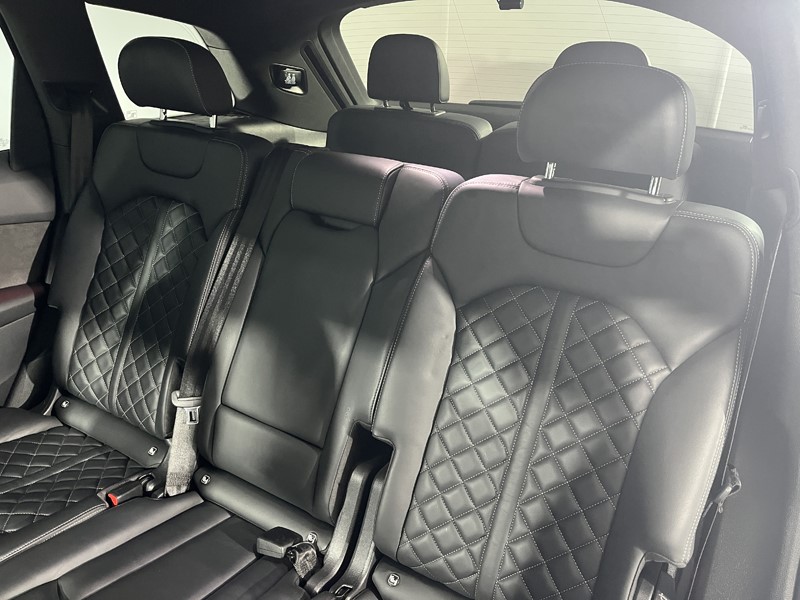 2021 (21) AUDI Q7 S TFSI Quattro 5dr Tiptronic 5846453