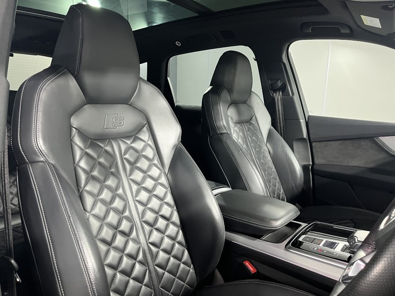 2021 (21) AUDI Q7 S TFSI Quattro 5dr Tiptronic 5846452