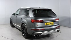 2021 (21) AUDI Q7 S TFSI Quattro 5dr Tiptronic 1