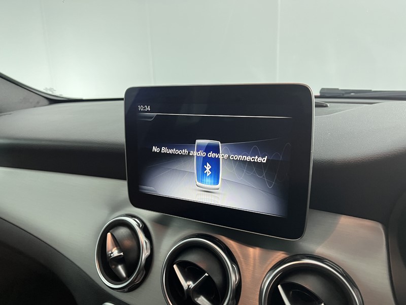 2020 (20) MERCEDES-BENZ GLA 180 AMG Line Edition 5dr Auto 5862525