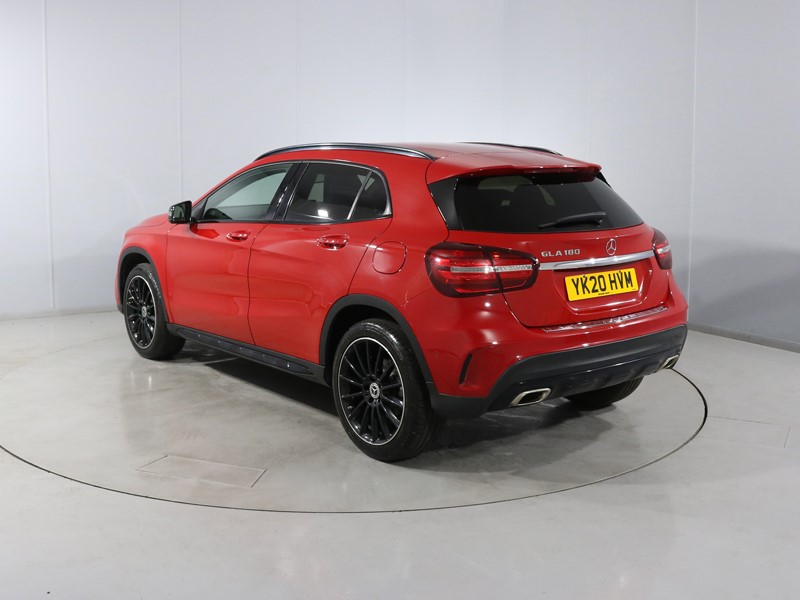 2020 (20) MERCEDES-BENZ GLA 180 AMG Line Edition 5dr Auto 1