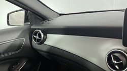 2020 (20) MERCEDES-BENZ GLA 180 AMG Line Edition 5dr Auto 5862524