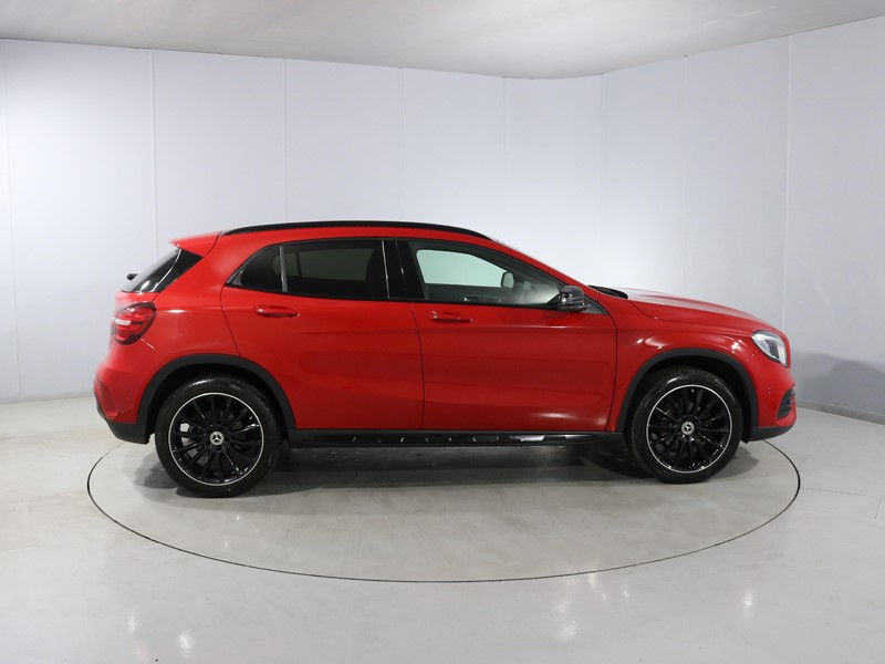 2020 (20) MERCEDES-BENZ GLA 180 AMG Line Edition 5dr Auto 5862501