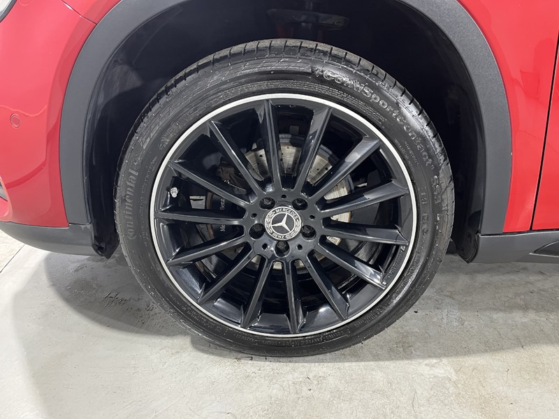 2020 (20) MERCEDES-BENZ GLA 180 AMG Line Edition 5dr Auto 5862512