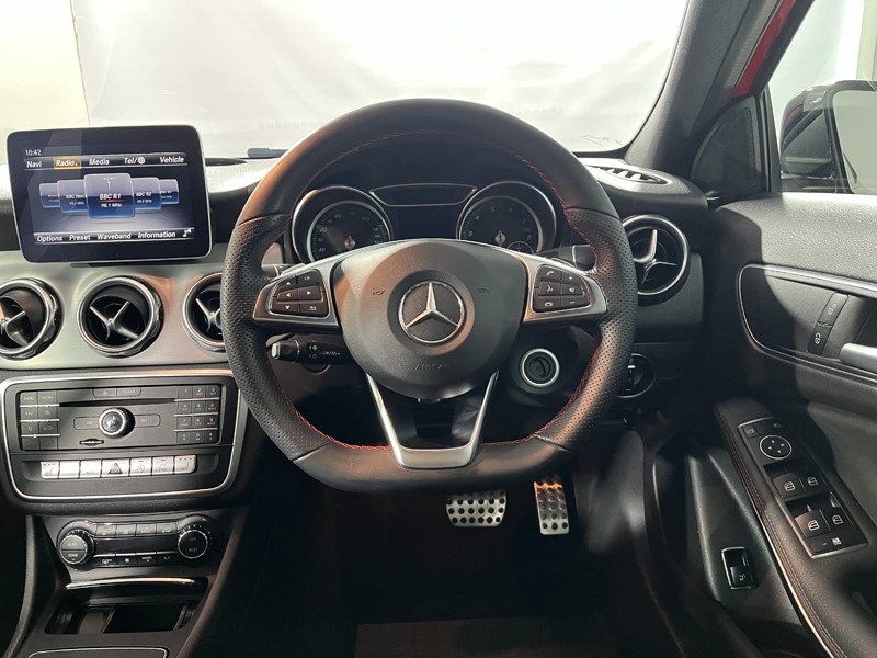2020 (20) MERCEDES-BENZ GLA 180 AMG Line Edition 5dr Auto 5862503