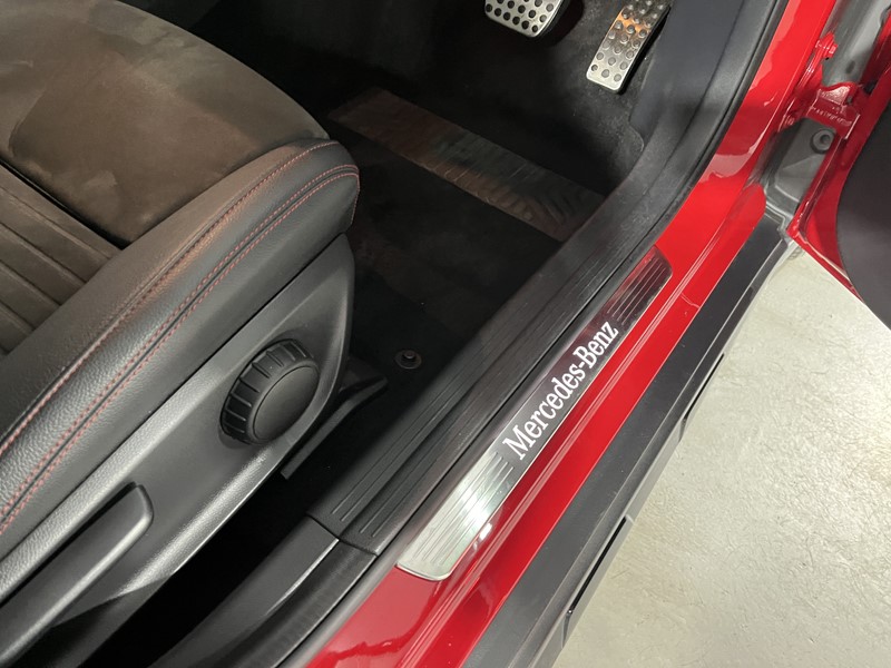 2020 (20) MERCEDES-BENZ GLA 180 AMG Line Edition 5dr Auto 5862517
