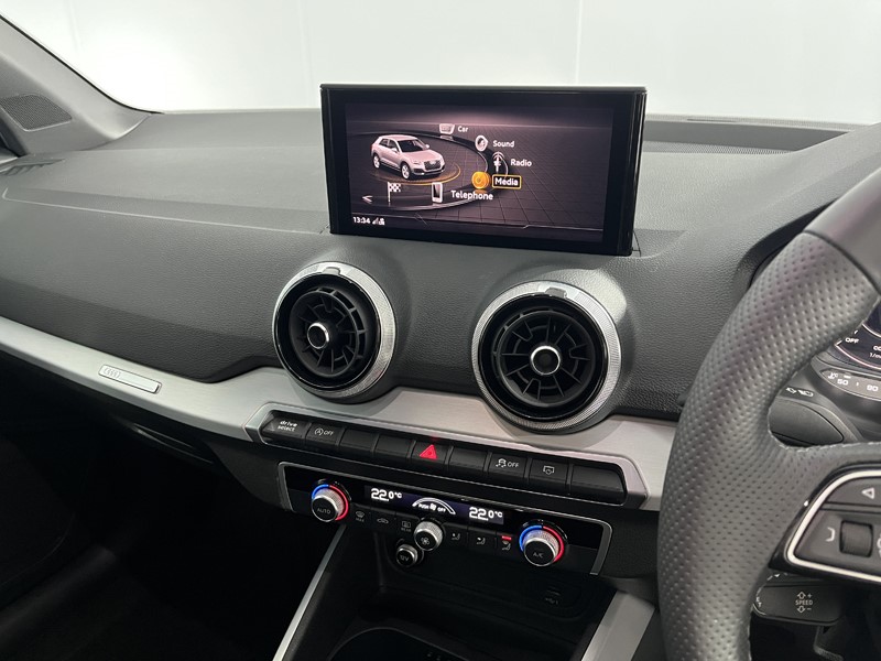 2022 (22) AUDI Q2 35 TFSI Black Edition 5dr 5870855