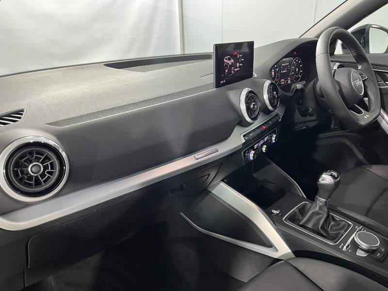 2022 (22) AUDI Q2 35 TFSI Black Edition 5dr 5870853