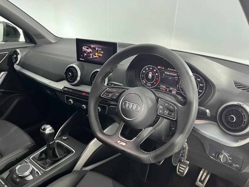 2022 (22) AUDI Q2 35 TFSI Black Edition 5dr 5870851