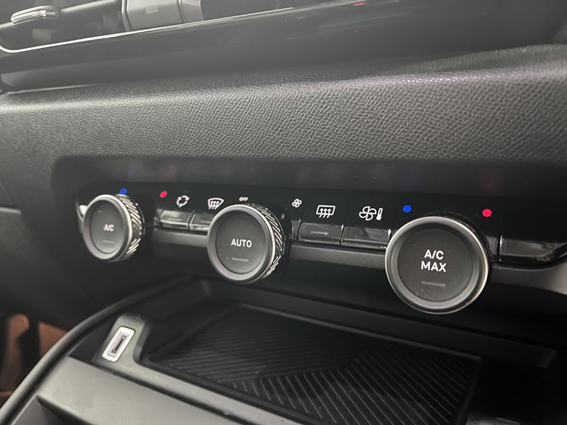 2021 (71) CITROEN C4 1.2 PureTech [130] Shine 5dr Auto 5884046