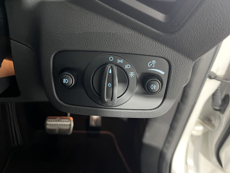 2017 (67) FORD KUGA 2.0 TDCi 180 ST-Line X 5dr Auto 5884184