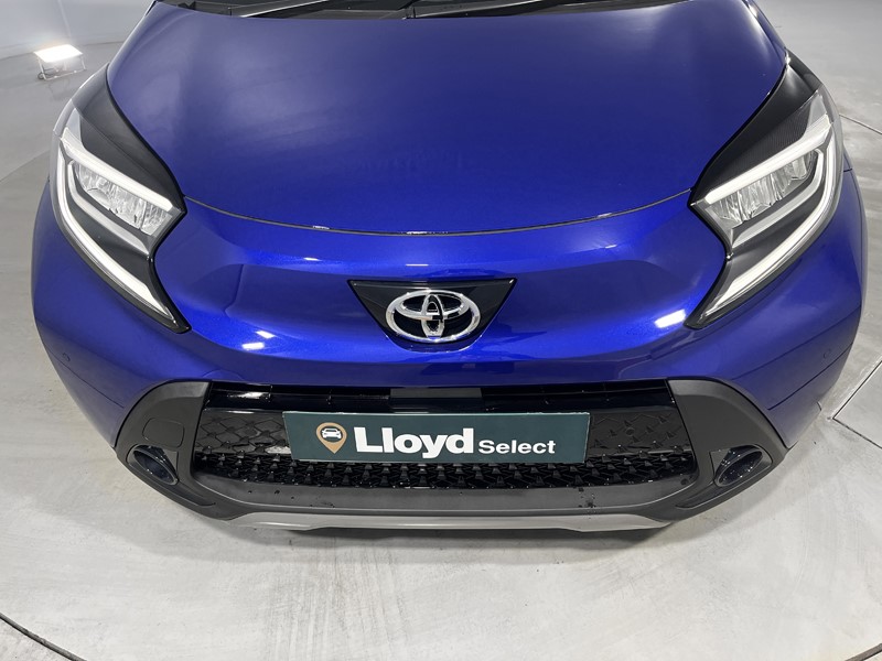 2025 (75) TOYOTA AYGO X 1.0 VVT-i Exclusive 5dr Auto 5911598