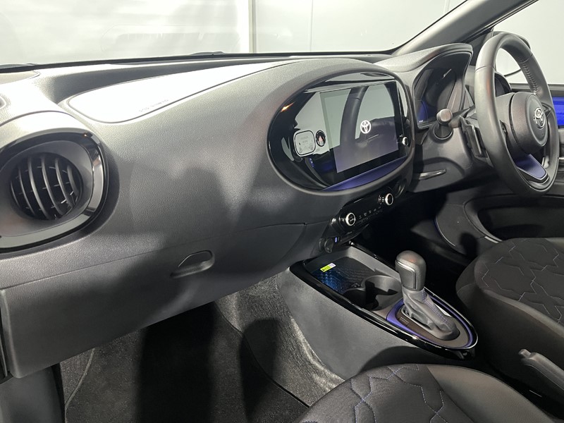 2025 (75) TOYOTA AYGO X 1.0 VVT-i Exclusive 5dr Auto 5911569