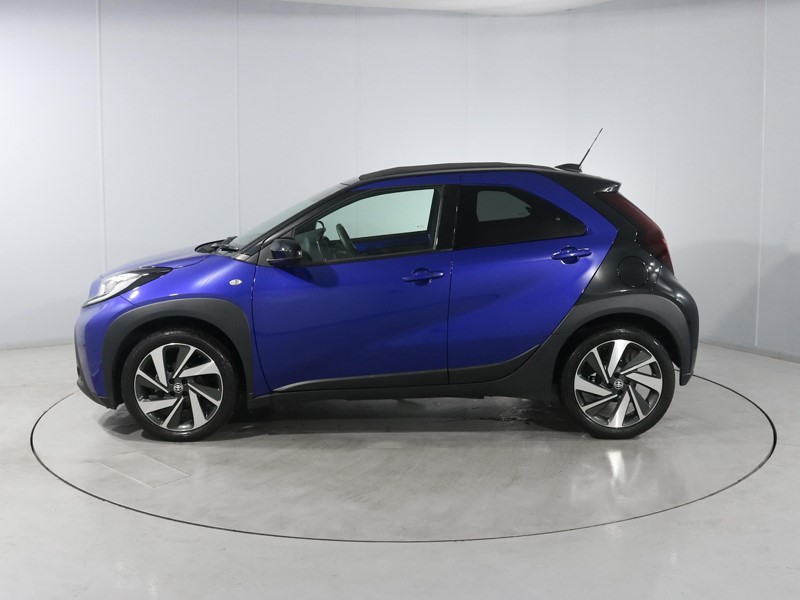 2025 (75) TOYOTA AYGO X 1.0 VVT-i Exclusive 5dr Auto 5911603