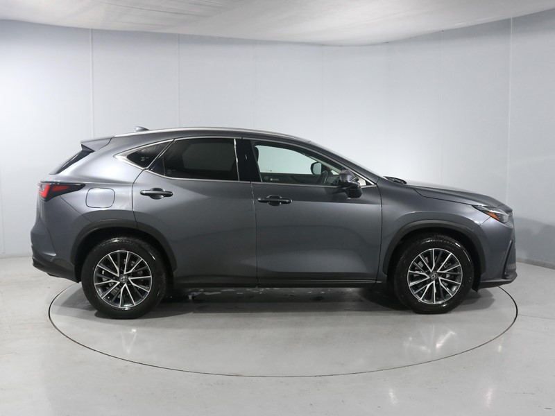 2022 (22) LEXUS NX 450h PLUS 2.5 5dr E-CVT [Premium Pack] 5877266