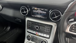 2017 (66) MERCEDES-BENZ SLC 200 AMG Line 2dr 9G-Tronic 5985876