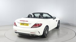 2017 (66) MERCEDES-BENZ SLC 200 AMG Line 2dr 9G-Tronic 5985908