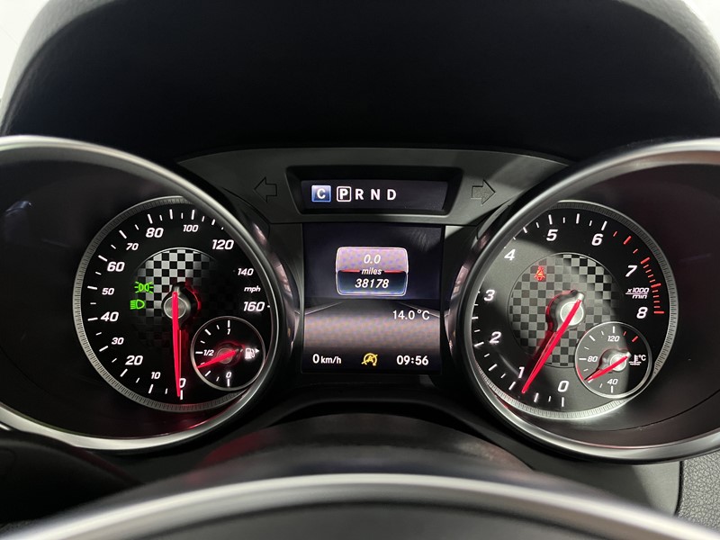 2017 (66) MERCEDES-BENZ SLC 200 AMG Line 2dr 9G-Tronic 5985877