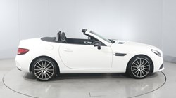 2017 (66) MERCEDES-BENZ SLC 200 AMG Line 2dr 9G-Tronic 5985871