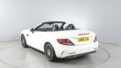 2017 (66) MERCEDES-BENZ SLC 200 AMG Line 2dr 9G-Tronic 5985870