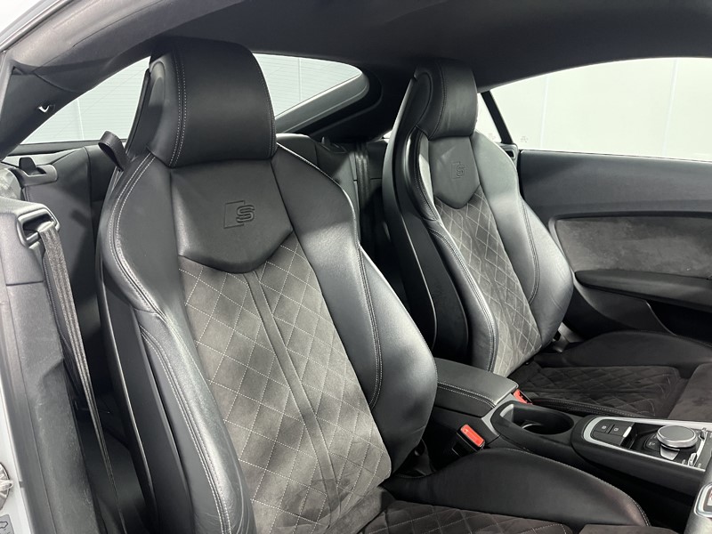 2020 (20) AUDI TT 40 TFSI S Line 2dr S Tronic 5889391